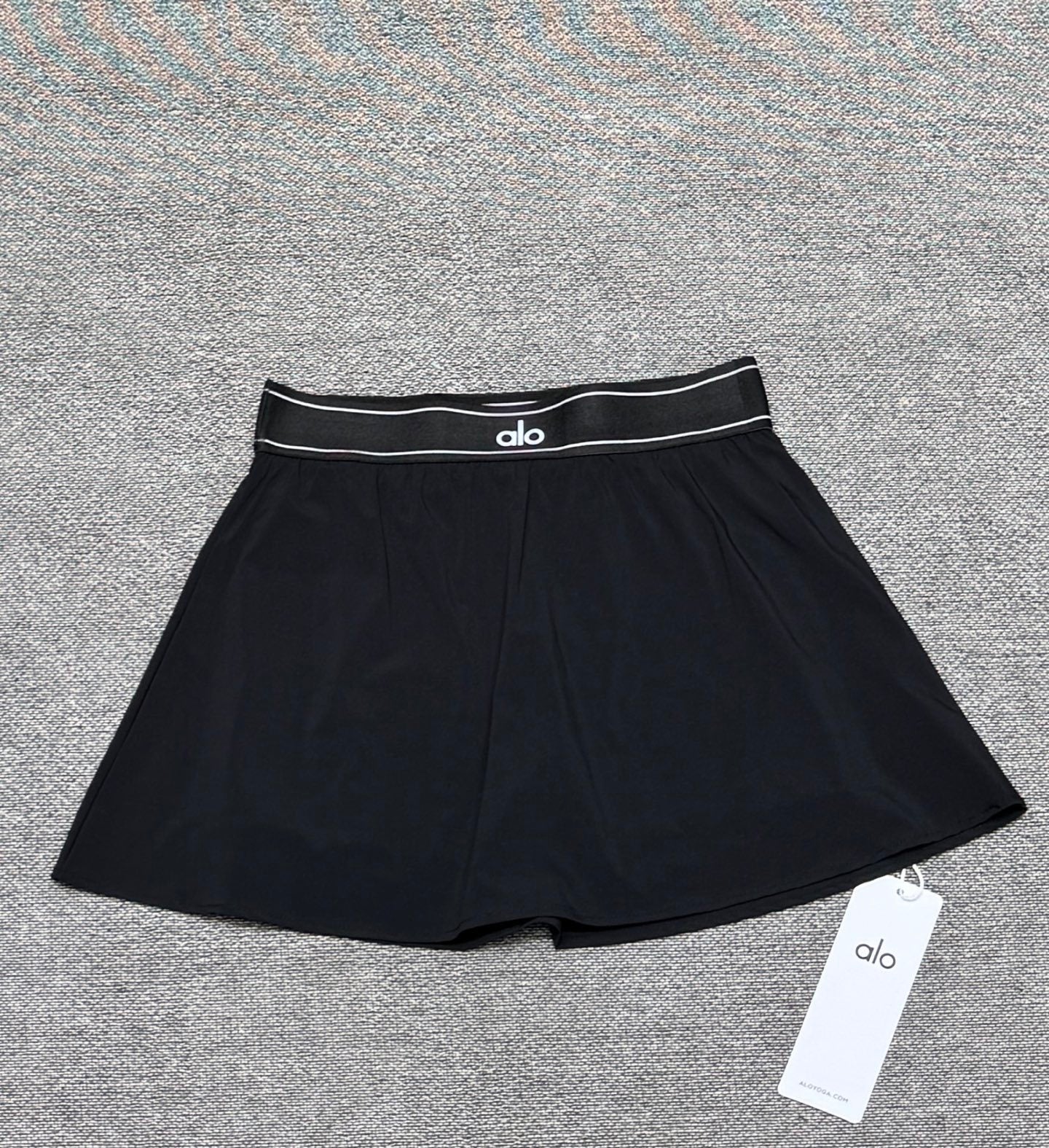 Move Skort